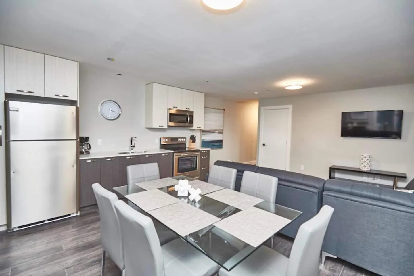 Apartment Clifton Hill Hideaway 3A - Two Bedroom Condo Niagara Falls Canada